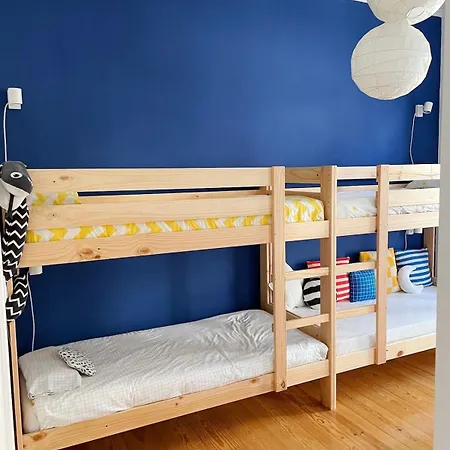 For Families, Center * ליסבון