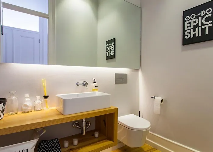 For Families, Center Лісабон