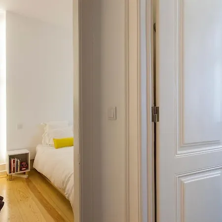 For Families, Center Apartment *