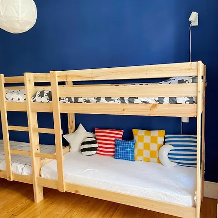 Apartment For Families, Center