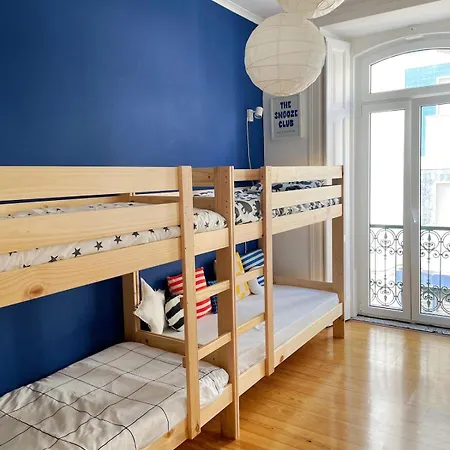 Apartment For Families, Center