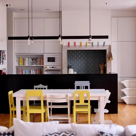 For Families, Center Apartment *